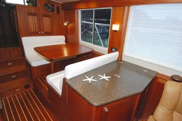 American Tug 485 Yacht For Sale