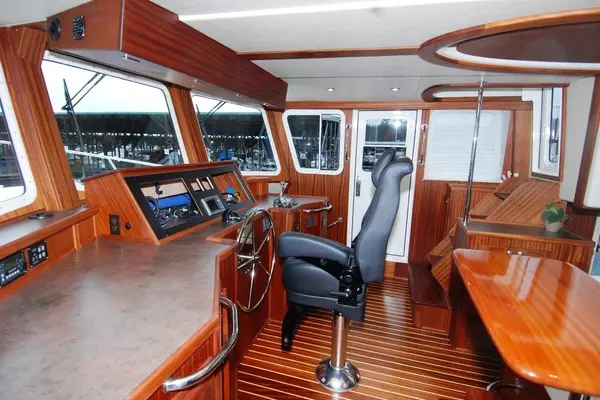 American Tug 485 Yacht For Sale