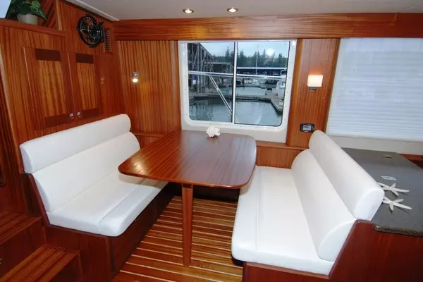 American Tug 485 Yacht For Sale