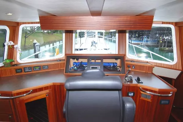 American Tug 485 Yacht For Sale