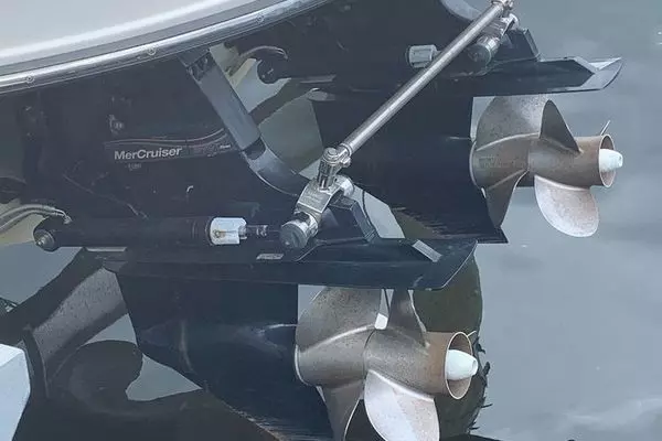 Photo of the 2008 Monterey 318SSX Super Sport