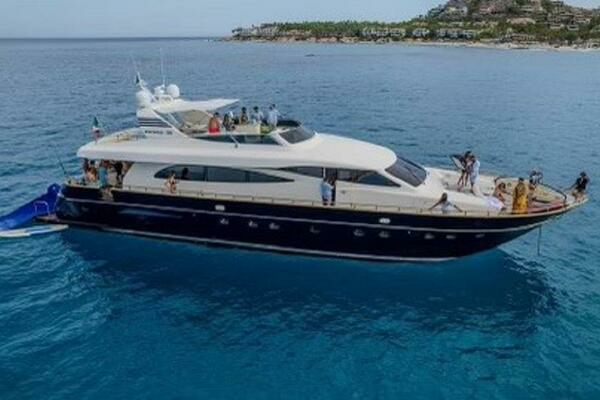 86-ft-Canados-2004-86-CATARI-La Paz Mexico yacht for sale