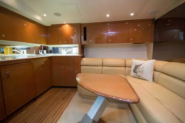 Photo of the 2001 Viking 50 Express "Tiger Six"