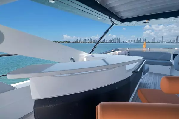 2018 Sunseeker 86