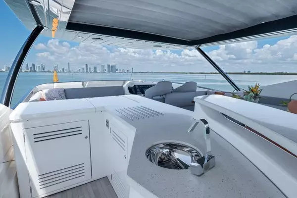 2018 Sunseeker 86