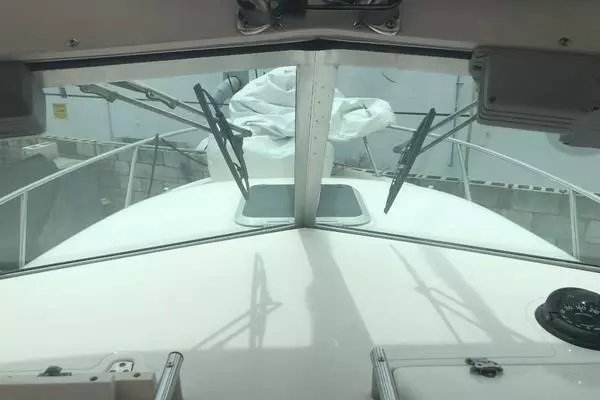 Photo of the 2003 Pursuit 2870 Walkaround