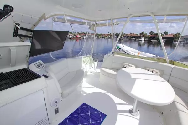 Carver 57 Voyager Pilothouse Yacht For Sale