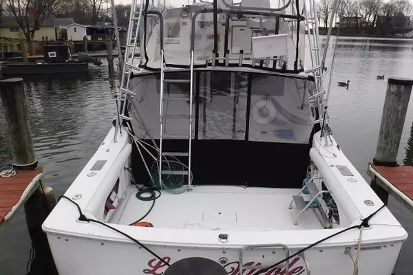 Photo of the 1980 Bertram 33 "Lady Nicole"