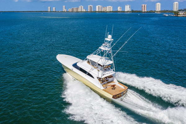Hit n Run 68ft F amp S Yacht For Sale