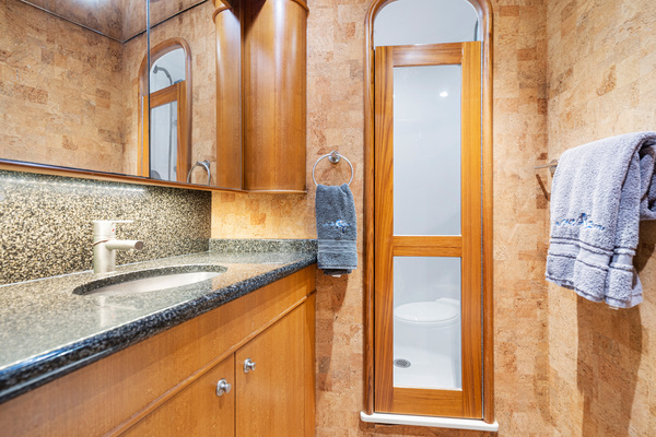 Hit n Run 68ft F amp S Yacht For Sale