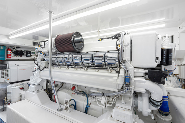 Hit n Run 68ft F amp S Yacht For Sale