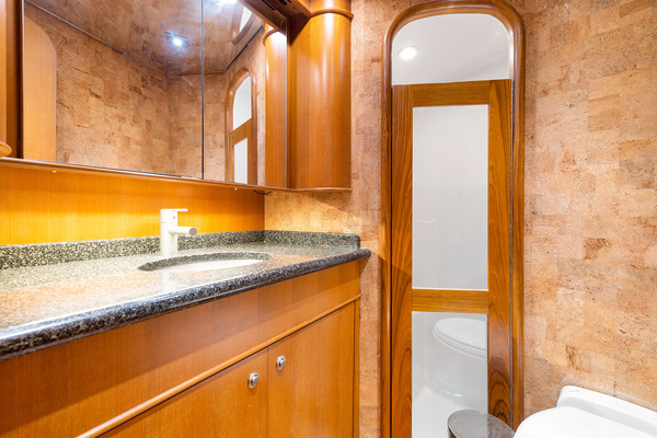 Hit n Run 68ft F amp S Yacht For Sale