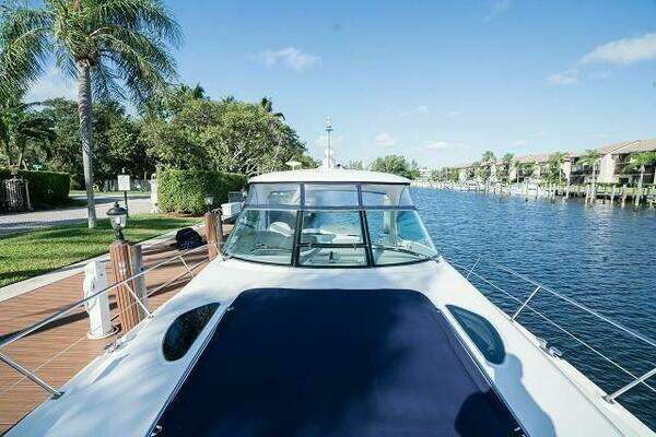 2005 Sea Ray 50