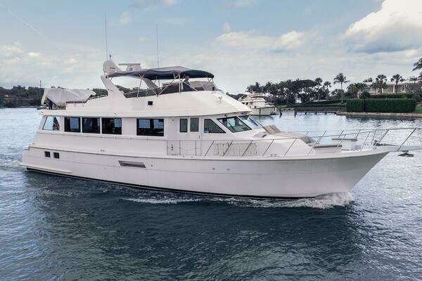 1998 Hatteras 74