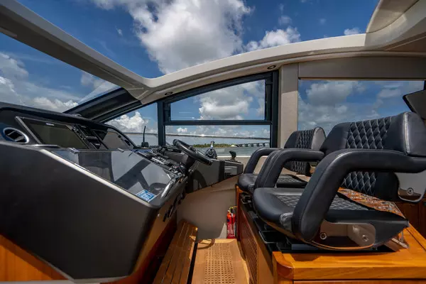 2019 Sunseeker 57