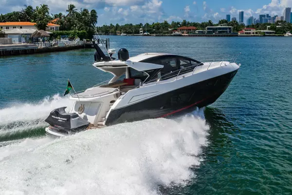 2019 Sunseeker 57