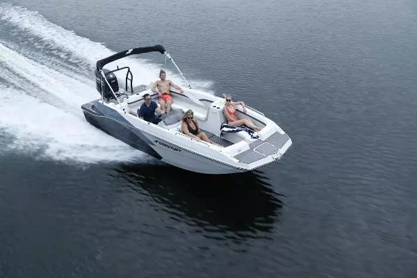 Photo of the 2025 Starcraft 231 SVX