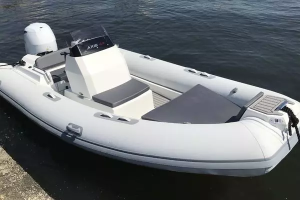 Photo of the 2025 Northstar Axis 4.8