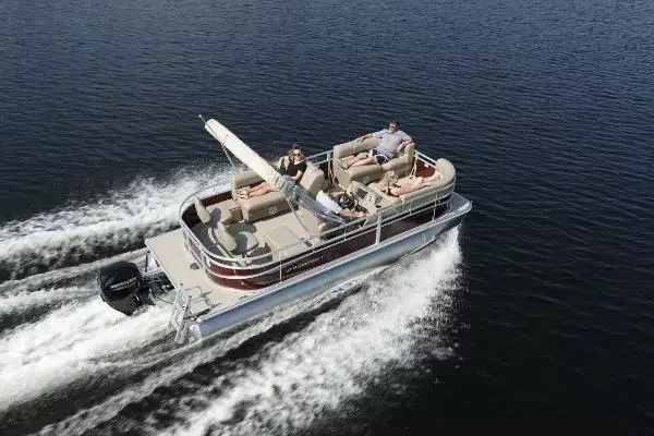 Photo of the 2025 Starcraft LX 20