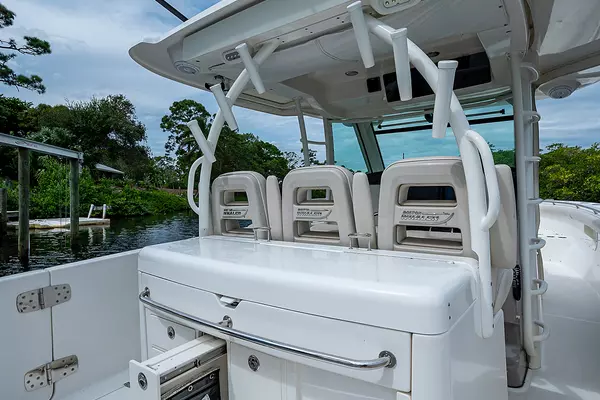 2017 Boston Whaler 37