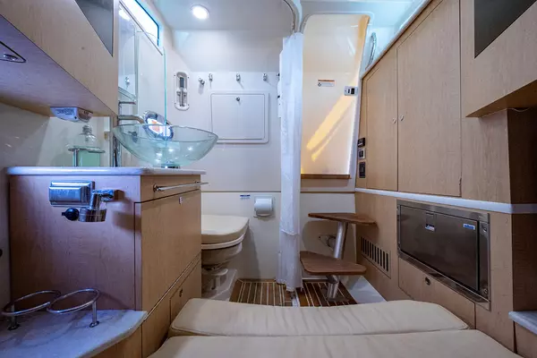 2017 Boston Whaler 37