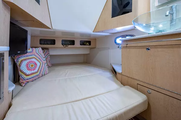 2017 Boston Whaler 37