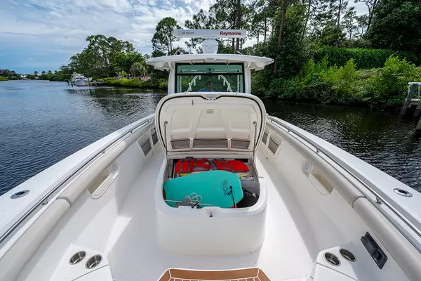 2017 Boston Whaler 37