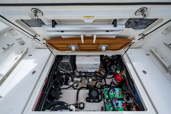 2017 Boston Whaler 37