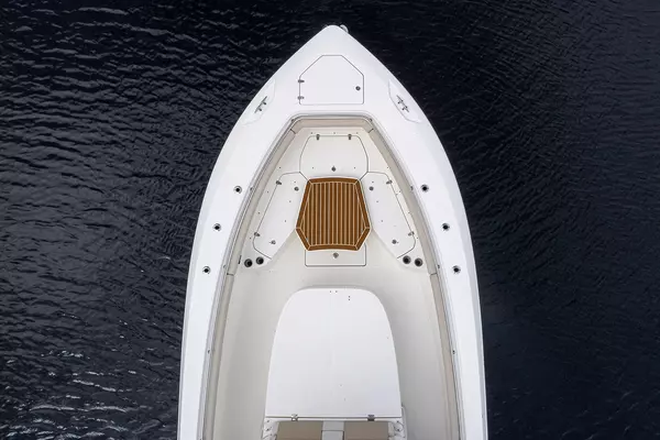 2017 Boston Whaler 37