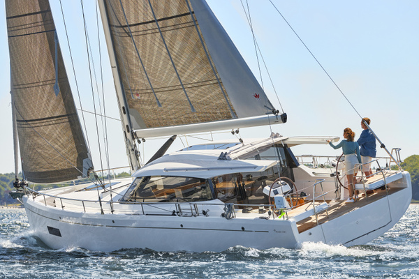 41-ft-Moody-2022-41 Decksaloon-For Delivery Anacortes Washington United States yacht for sale