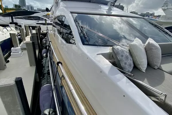 2018 Azimut 66
