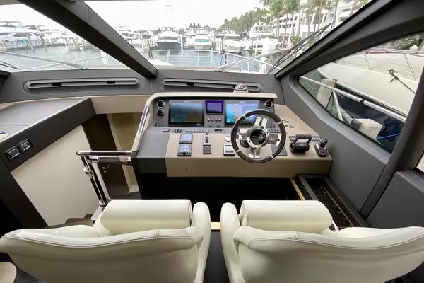 2018 Azimut 66