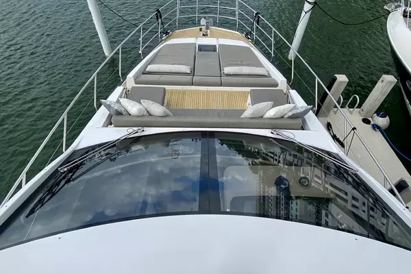 2018 Azimut 66