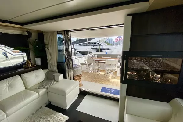 2018 Azimut 66