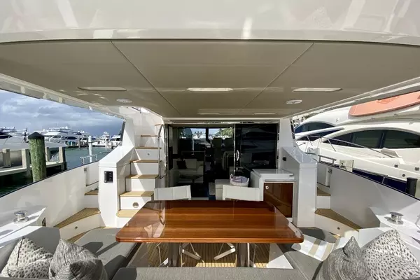 2018 Azimut 66