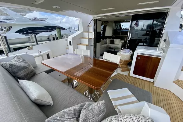 2018 Azimut 66