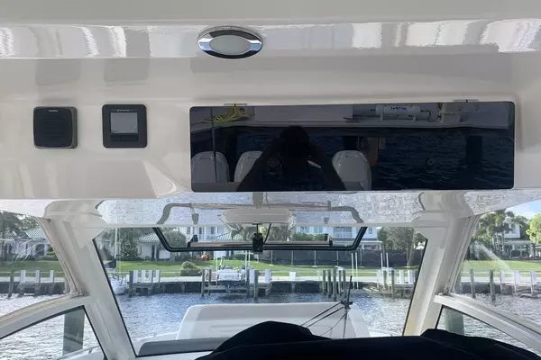 2017 Boston Whaler 42