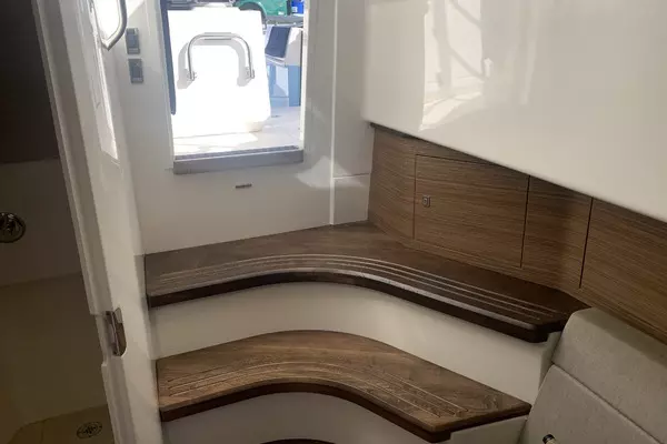 2017 Boston Whaler 42