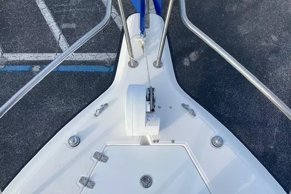 Photo of the 2001 Century 2300 Walkaround