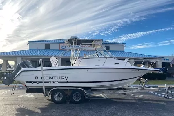 Photo of the 2001 Century 2300 Walkaround