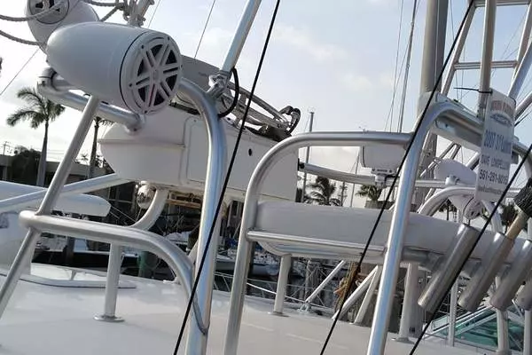 Photo of the 2007 Luhrs 31 Open