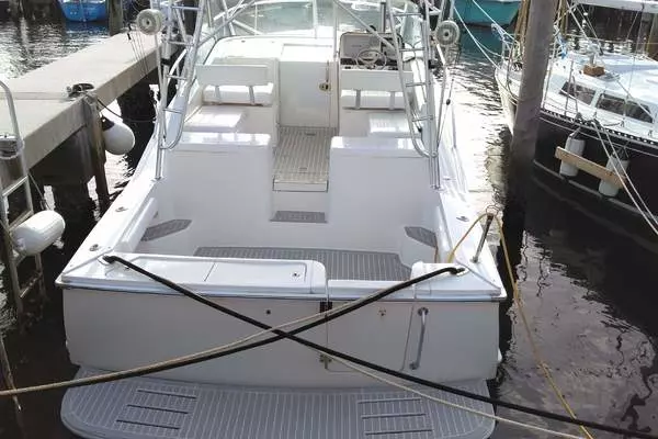 Photo of the 2007 Luhrs 31 Open