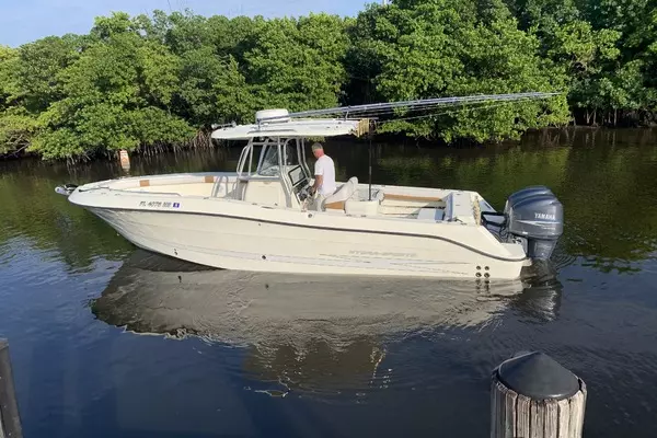 Photo of the 2008 Hydra-Sports 2900 CC