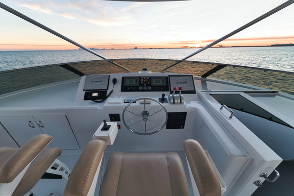 Vita Brevis 75ft Hatteras Yacht For Sale