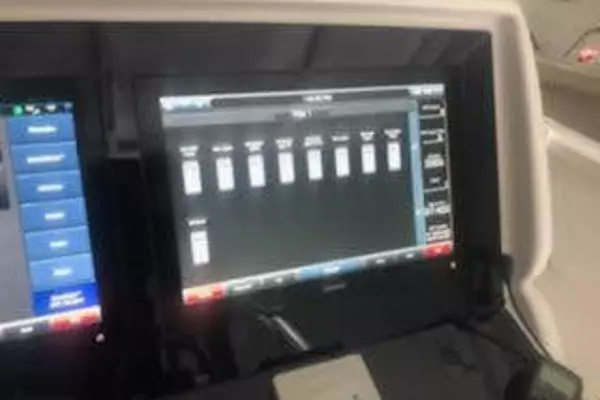 2019 Midnight Express 39