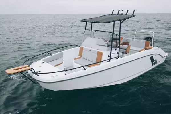 Photo of the 2024 Beneteau Flyer 7 Spacedeck