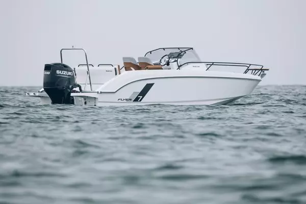 Photo of the 2026 Beneteau Flyer 7 Sundeck