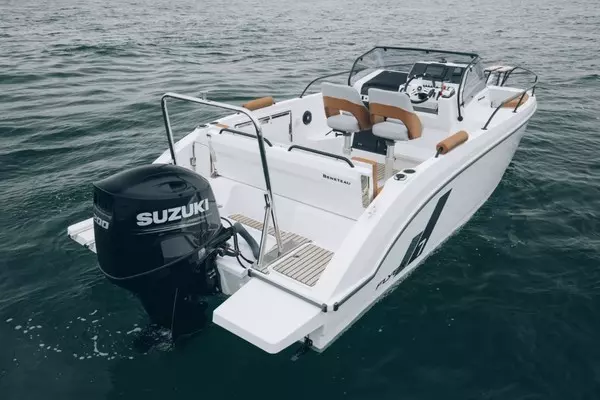 Photo of the 2026 Beneteau Flyer 7 Sundeck