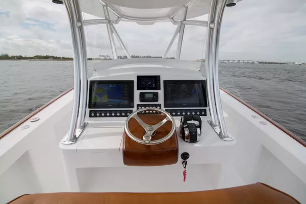 Photo of the 2022 Tribute Center Console "37' Tribute"