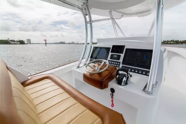 Photo of the 2022 Tribute Center Console "37' Tribute"